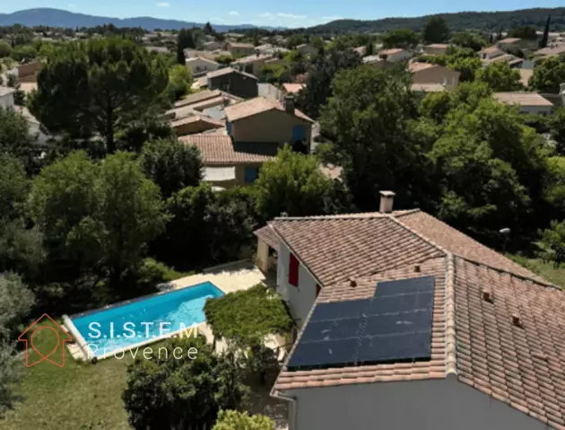 Installation de Panneaux Photovoltaïques à Pertuis